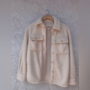 Abercrombie & Fitch Cream Sherpa Coat. Size XS